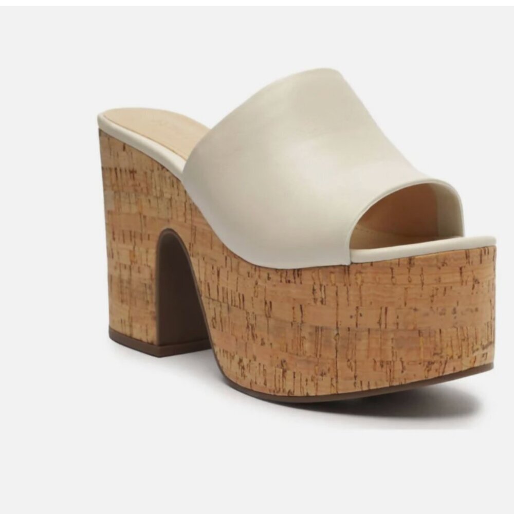 NWT Schutz Dalle Cutout Nubuck Sandal in Pearl, 10